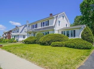 1390 Quincy Shore Dr, Quincy, MA 02169