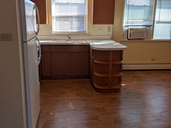 2nd image of 512 Kungs Way #3B