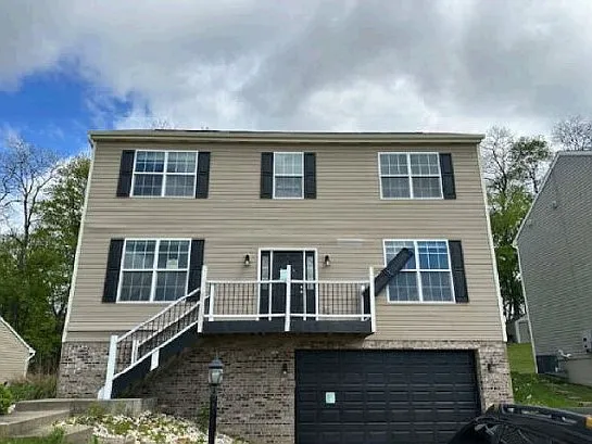 134 Cameron Square Dr photo 1