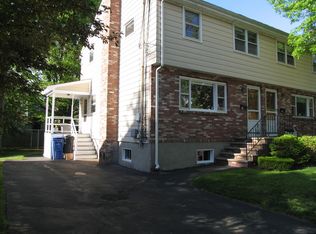 176 Broadway St, Wakefield, MA 01880