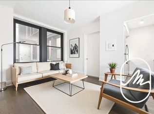 15 Park Row APT 7J, New York, NY 10038