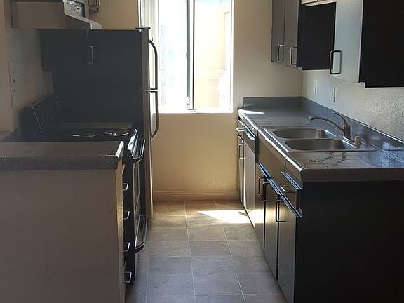 4th image of 4580 Illinois St APT 05