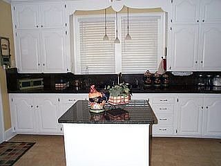 2nd image of 706 W 6th St