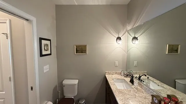 1028 Grace Hill Dr — Photo 25