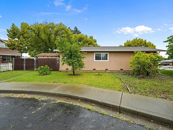 4th image of 154 Kearney Way