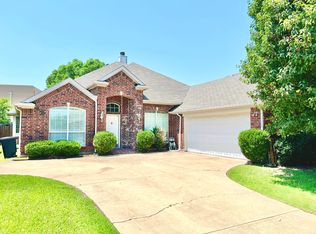 5231 W Cove Way, Grand Prairie, TX 75052