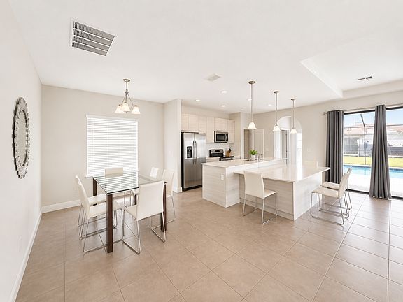 5th image of 160 Angelas Ave