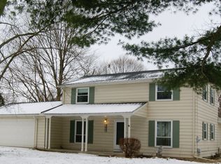 1010 Fenton Hills Dr, Flint, MI 48507