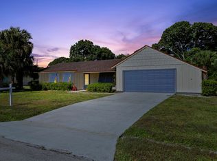 565 11th Ave, Vero Beach, FL 32962
