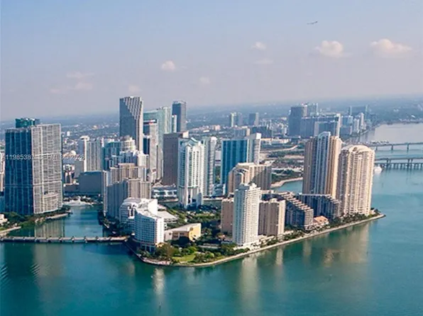 540 Brickell Key Dr, Miami, FL