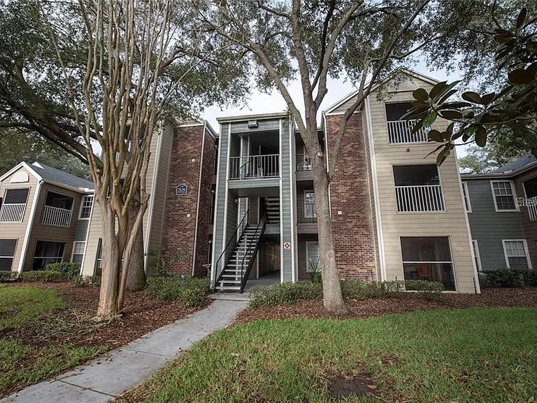 5028 Park Central Dr #2131 — Photo 1