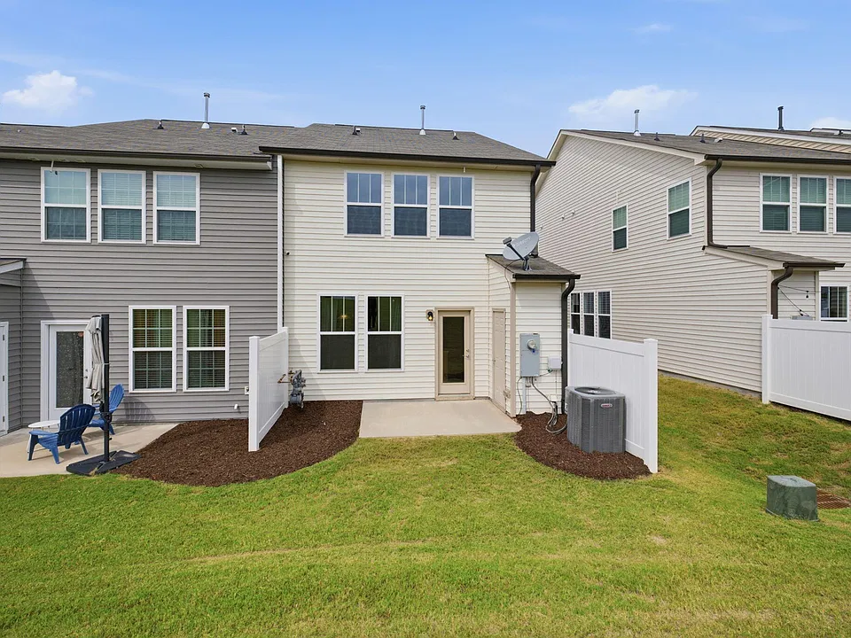 227 E Porthaven Way