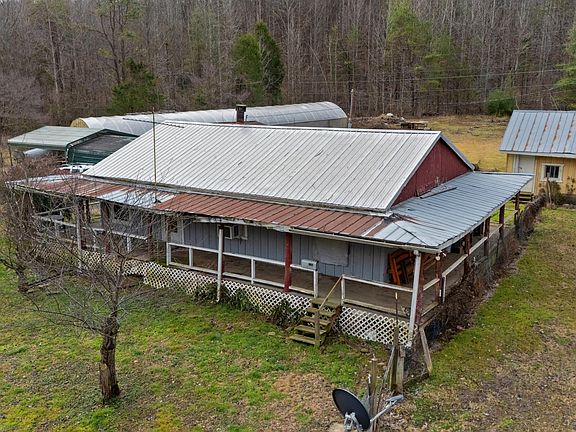 2nd image of 1223 Rocky Flats Rd