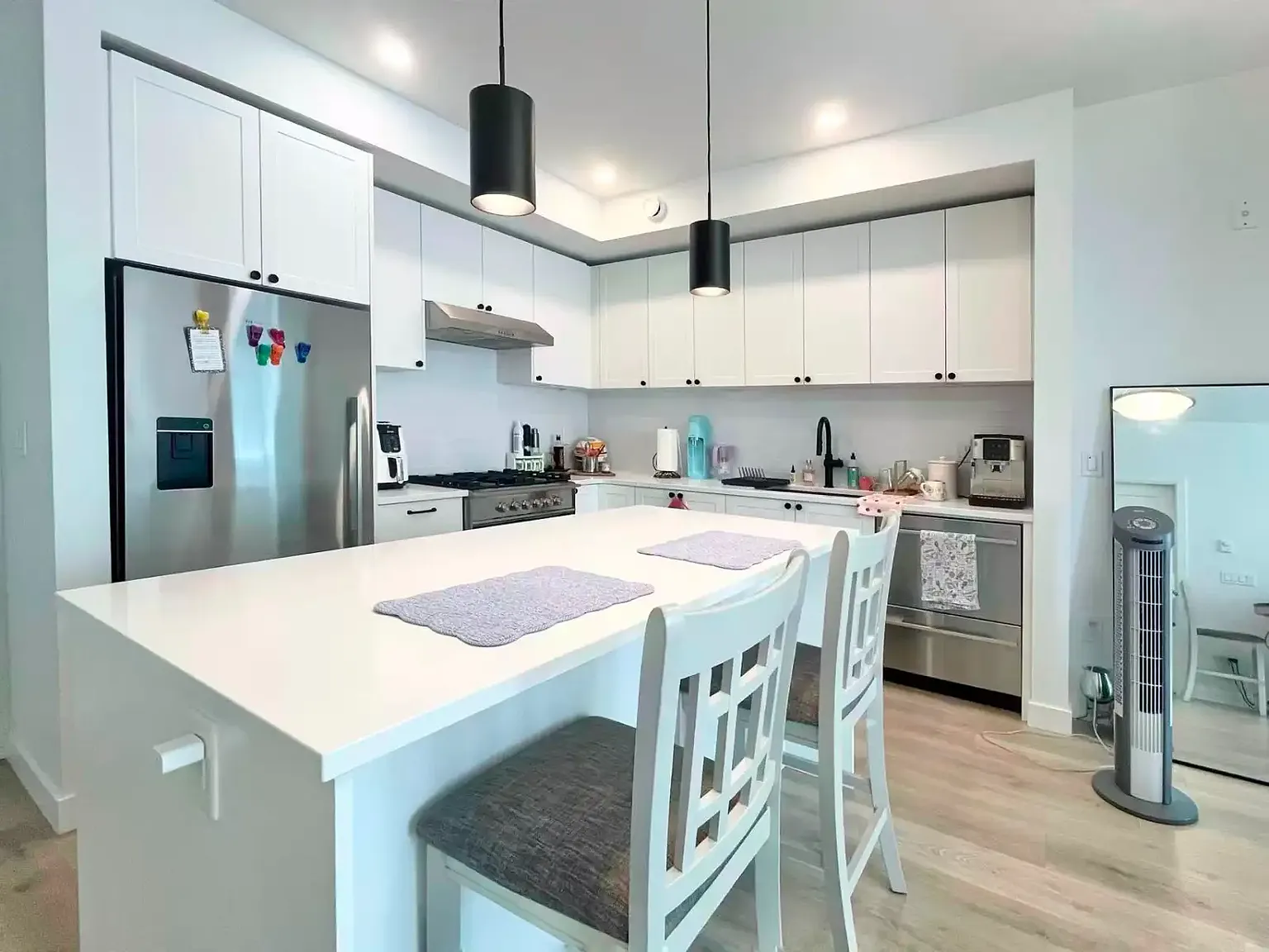 2 bed, 789 sqft, $2,600 — Photo 4