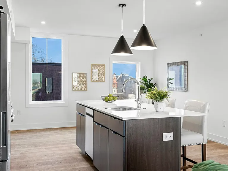 Brand New Luxury West Philly Apartments — Photo 47