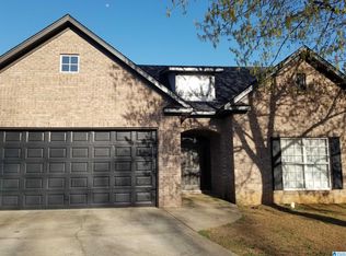 1913 Kent Cir, Leeds, AL 35094