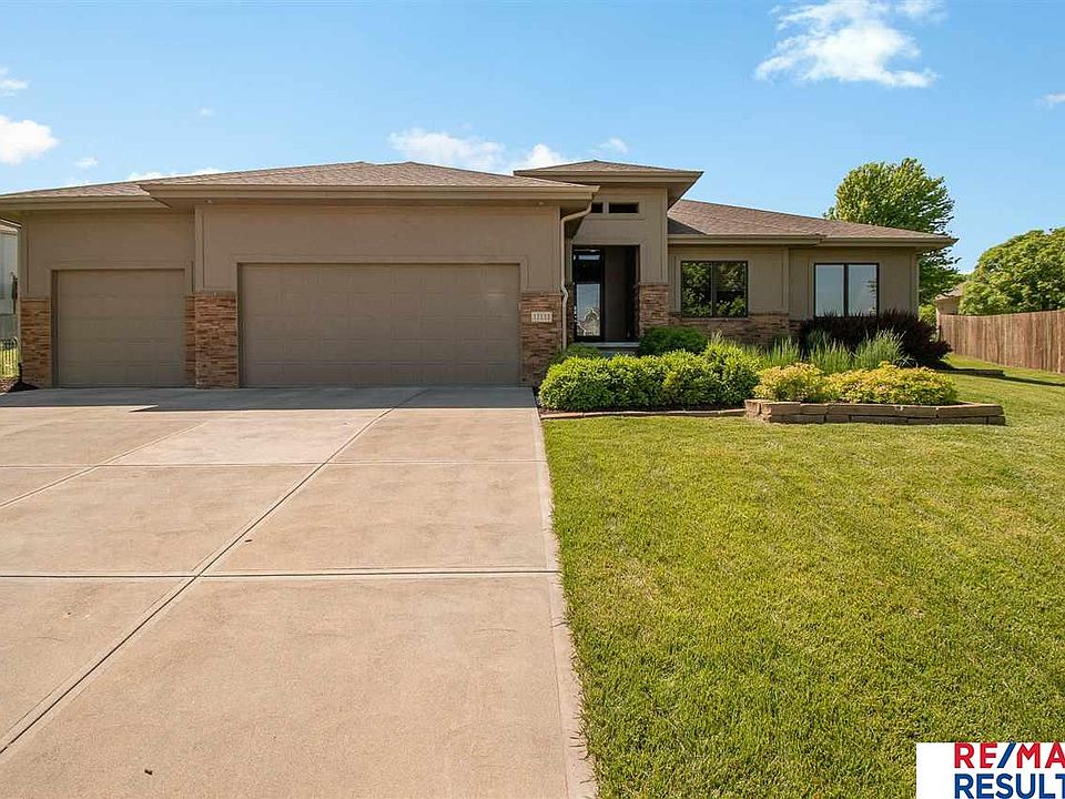 1st image of 17113 Fairway Cir