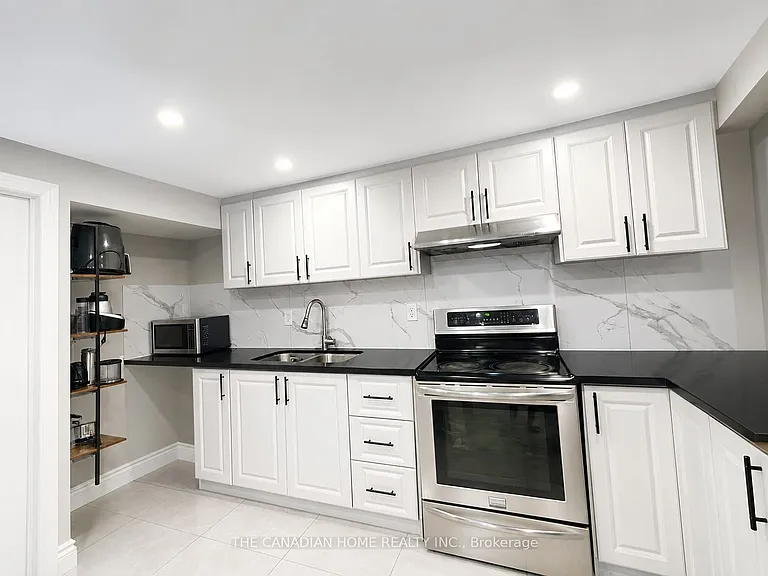 4 Barkwood Ct #BASEMENT — Photo 11