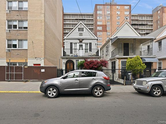 3rd image of 3855 Carpenter Avenue