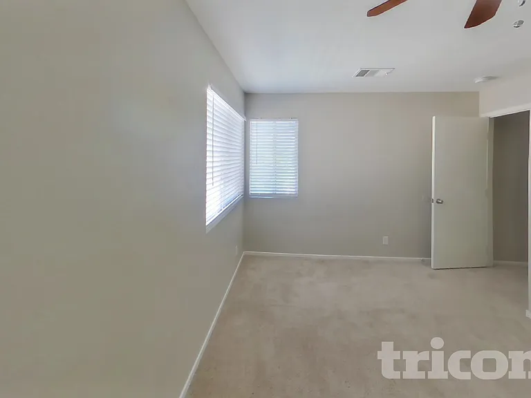 1933 Desert Sage Ave — Photo 10