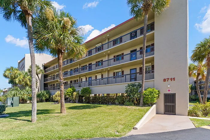 2 bed, 2.0 bath, 1070 sqft, $2,800 — Photo 3