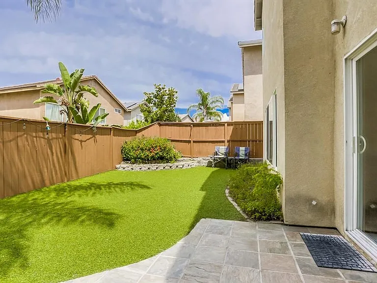 10019 Kika Ct — Photo 36