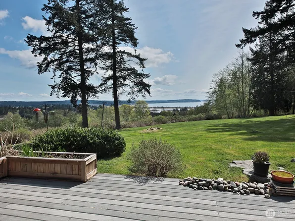 1864 Scenic Avenue, Freeland, WA 98249
