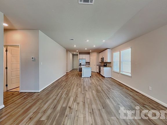 4th image of 13543 Paxton Blvd