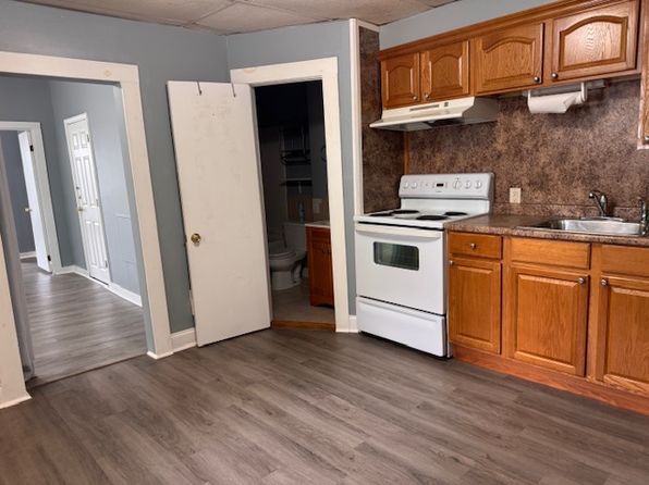 428 Salem St APT 1