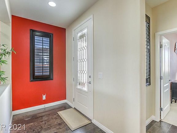 5th image of 10307 Bush Mountain Ave