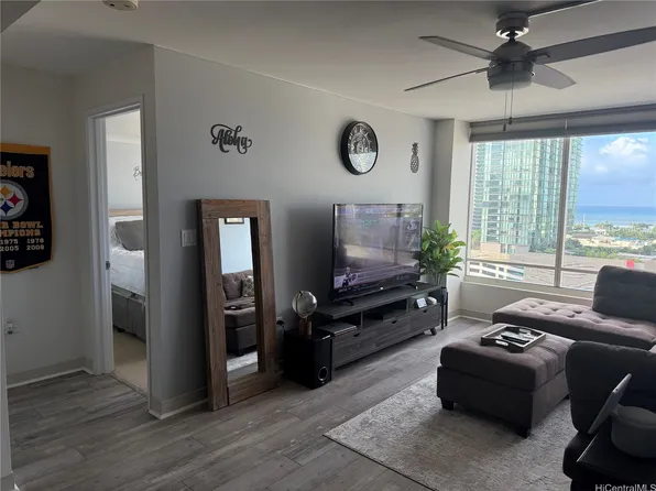 1009 Kapiolani Blvd APT 1909, Honolulu, HI 96814
