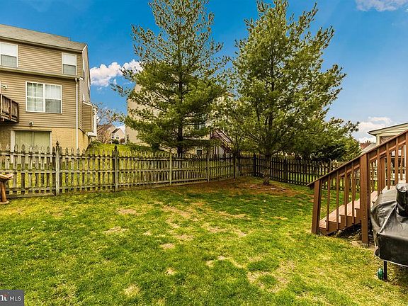 5th image of 9719 Fleetwood Way