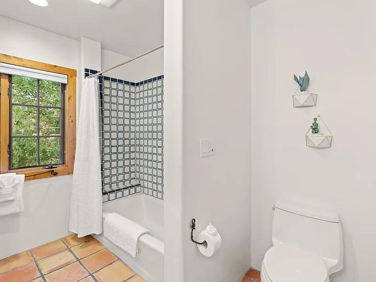 211 Rosario Blvd #5 — Photo 52