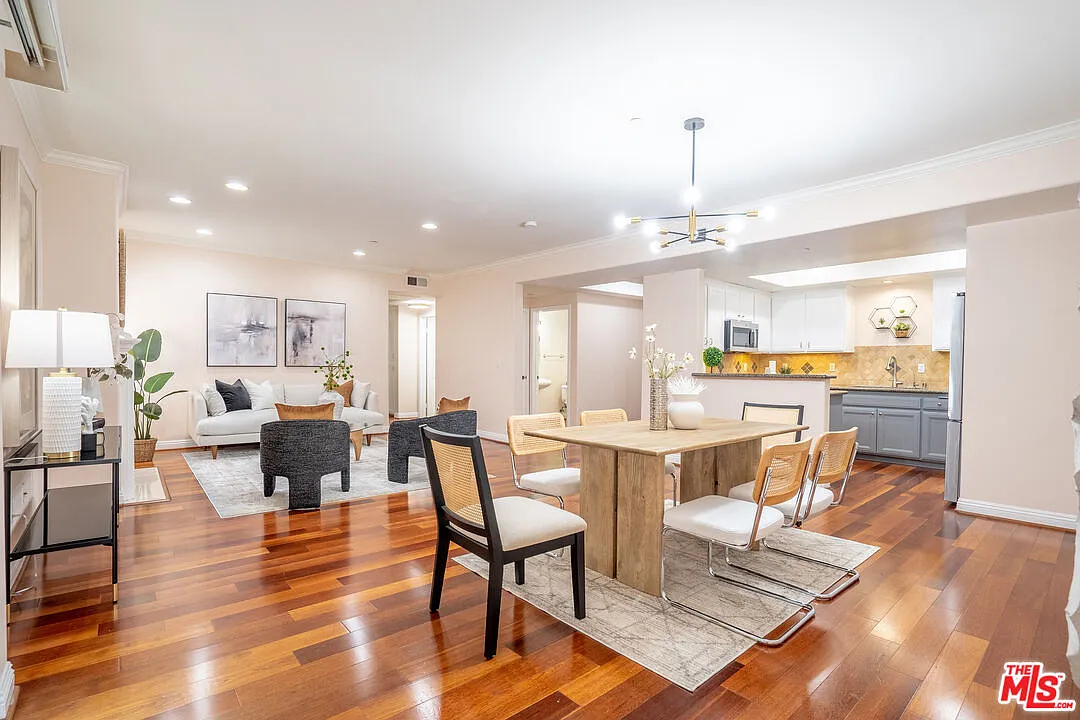 3 bed, 3.0 bath, 1730 sqft, $3,700 — Photo 1