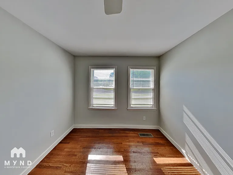 877 Twin Lake Dr NE — Photo 19