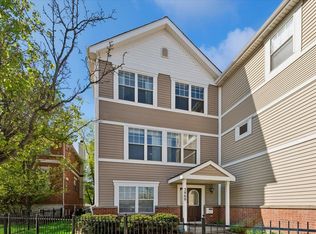 3860 N Milwaukee Ave, Chicago, IL 60641