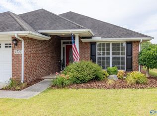 4720 Carrington Blvd SE, Owens Cross Roads, AL 35763
