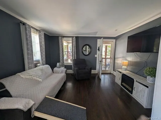24 Madison Ave — Photo 3