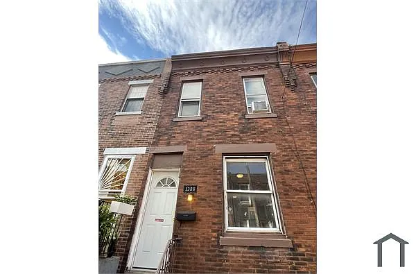 Building Photo - 1308 S Bouvier St