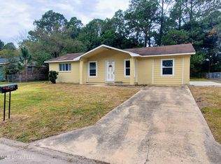 2705 State St, Gautier, MS 39553