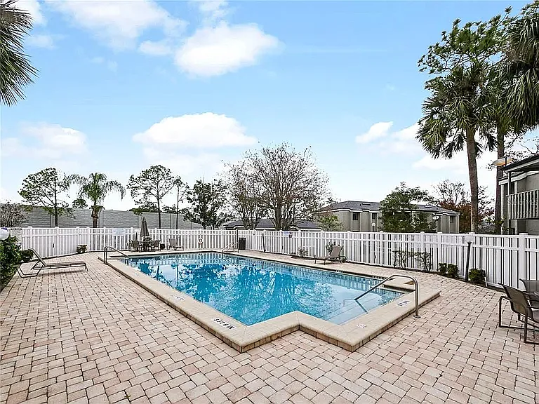 111 Springwood A Cir — Photo 9