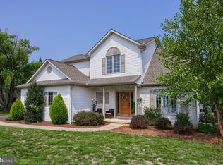 1181 Carmany Rd, Mount Joy, PA 17552