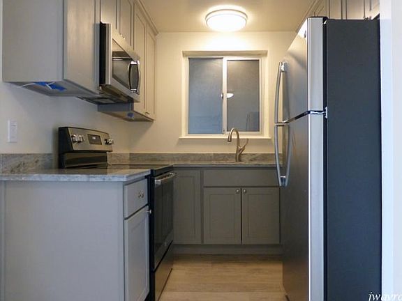 5th image of 785 Burnett Ave APT 12
