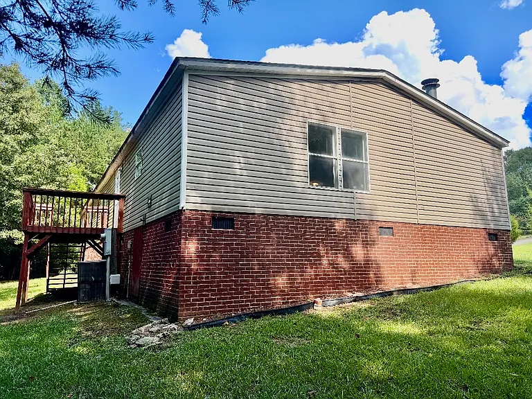 122 Fielding Ln — Photo 5
