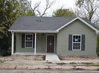 705 N 5th St, De Soto, MO 63020