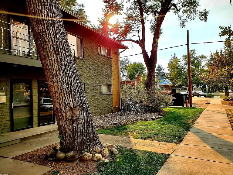 125 E Mrytle Flats — Photo 7