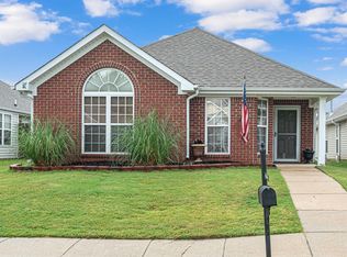 1195 Village Trl, Calera, AL 35040