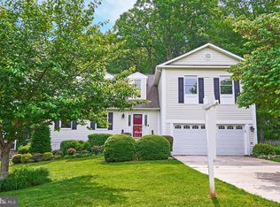 1332 Grant St, Herndon, VA 20170