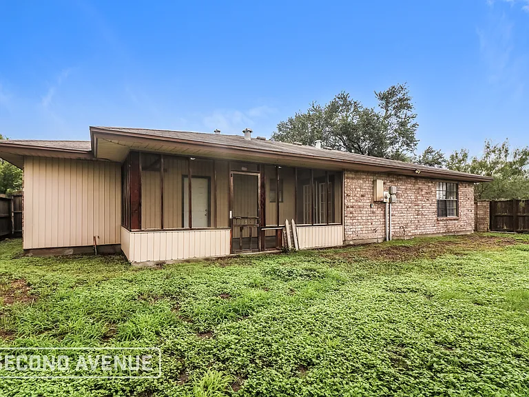 4301 Catfish Dr — Photo 23