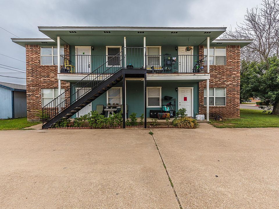 1st image of 2328 Breezy Dr #2328